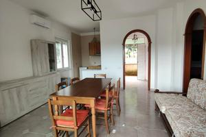 Appartamento in Villa con giardino al mare