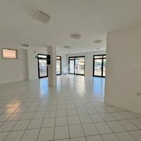 NEGOZIO A ALBA ADRIATICA