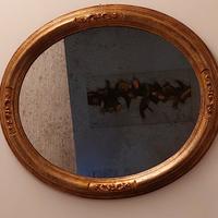 Specchio in legno dorato