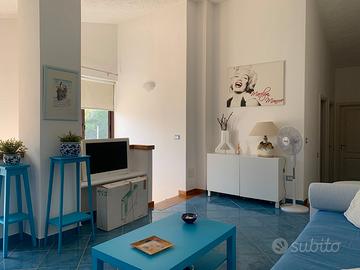 Soluzione indipendente con giardino di 800 mq