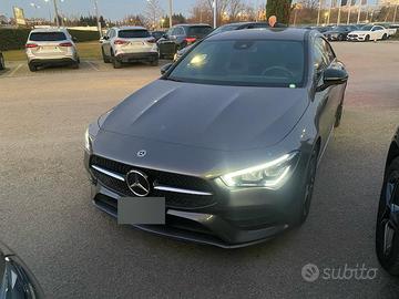 mercedes CLA 200D night -  AMG line