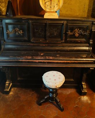 Pianoforte antico verticale