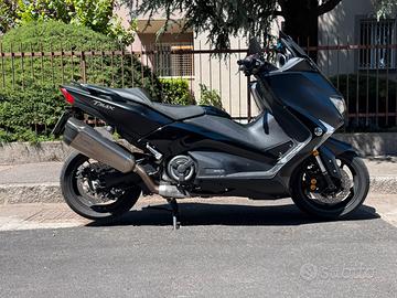 TMAX 530 SX