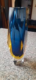 Vaso in vetro sommerso di murano 