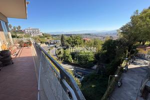 Ampio Appartamento Panoramico - Via Carlo Cattaneo