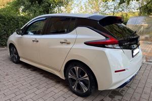 NISSAN Leaf Tekna 40 kWh ProPilot Park
