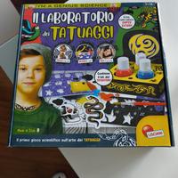 Gioco in scatola Laboratorio dei Tatuaggi