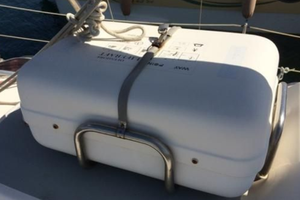 Zattera  da revisionare con supporto in acciaio