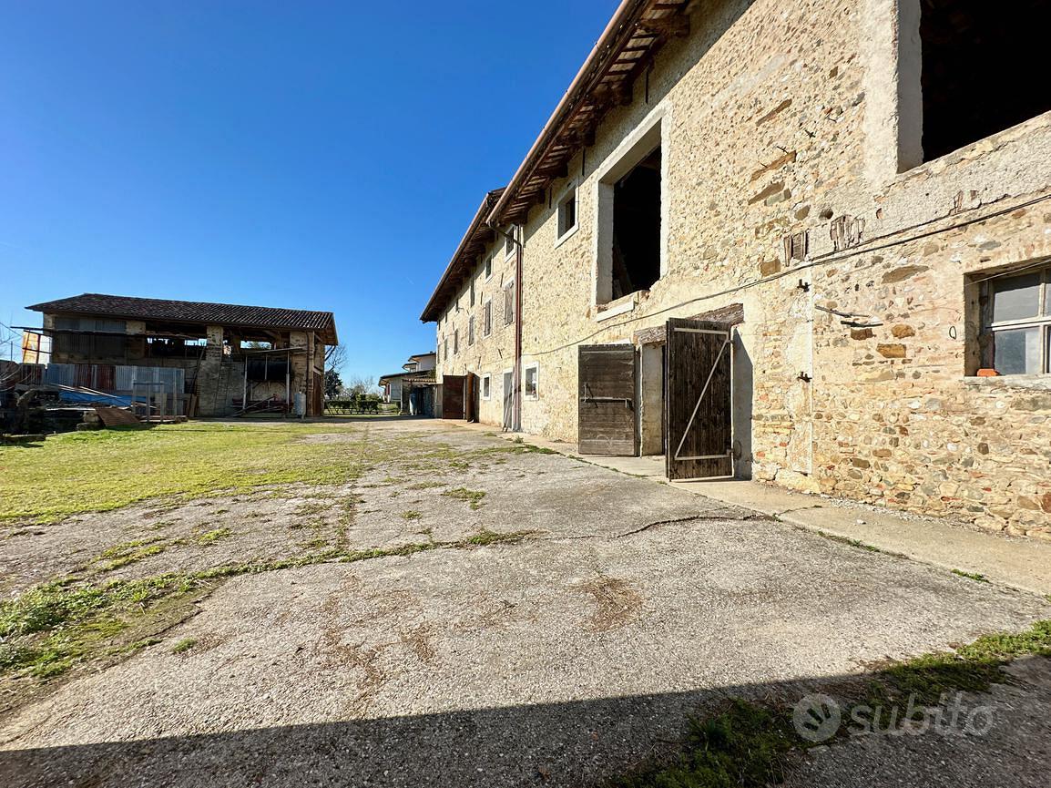CASA SEMINDIPENDENTE A PAVIA DI UDINE