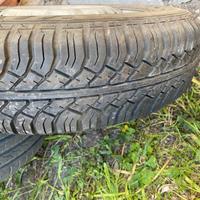 5 GOMME AUTO con cerchio in OTTIME ONDIZIONI