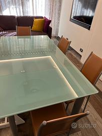 Tavolo con sedie bontempi