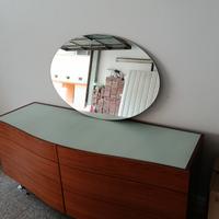 MOBILE CAMERA DA LETTO CON GRANDE SPECCHIO OVALE 