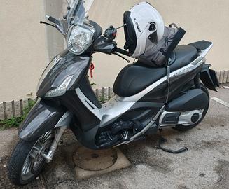Beverly 300