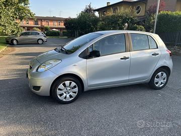 Toyota Yaris 1.0 5 porte