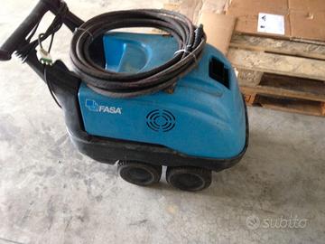 IDROPULITRICE-FASA ACQUA CALDA+ASPIRAPOLVERE 380V