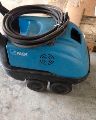 IDROPULITRICE-FASA ACQUA CALDA+ASPIRAPOLVERE 380V