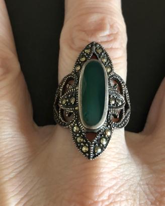 Anello in argento con pirite e Agata verde