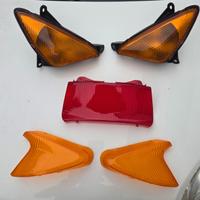 Frecce e faro posteriore t-max