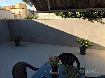 Bilocale con terrazzo 1° piano 50 mq via cavur