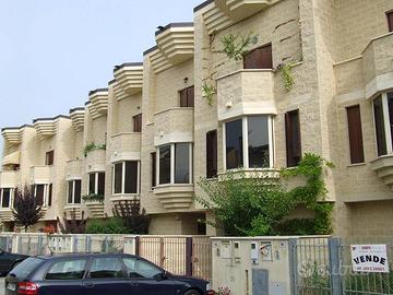 Villetta a schiera di 190 m² con 4 locali e box au