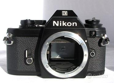 NIKON  EM Reflex PELLICOLA 35MM Vintage