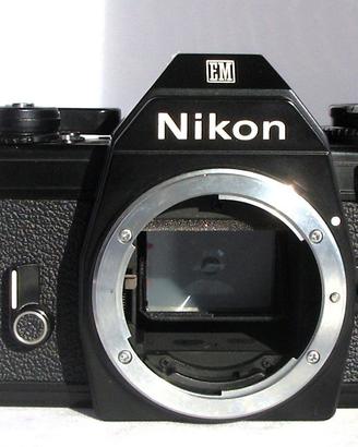 NIKON  EM Reflex PELLICOLA 35MM Vintage