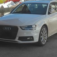 Audi A4 quattro s-line
