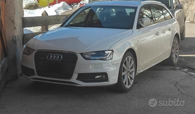Audi A4 quattro s-line