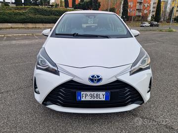 Toyota Yaris 1.5 Hybrid 5 porte Active