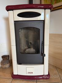 Stufa a pallet ceramica Thun