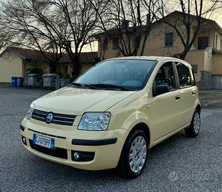 FIAT PANDA NEOPATENT. (soli 120.000km) TAGLIANDATA
