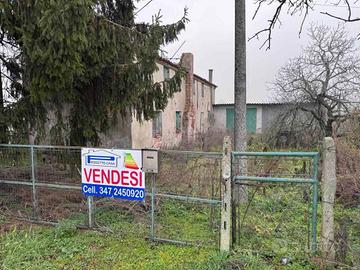 Rustico / Casale di 140 m² con più di 5 locali a S