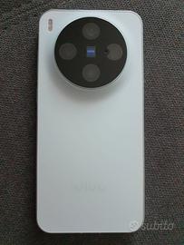Vivo x 300 16/ 1 terabyte 