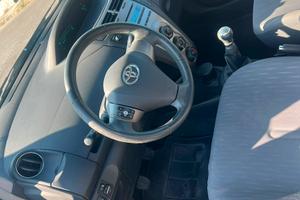 Toyota yaris 1.3 2009