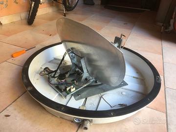 Antenna Satellitare con regolazione automatica CAM