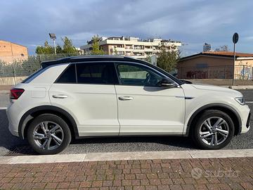 VOLKSWAGEN T-ROC R-LINE – 1.0 TSI in garanzia