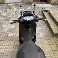 Piaggio Beverly 350 Police – Nero – 2019