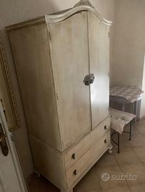 Armadio antiquariato