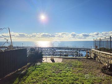 MONOLOCALE A SANTO STEFANO AL MARE