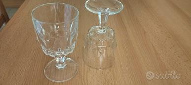 bicchieri vintage da vino francese con stelo 