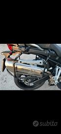 Supporti laterali valigie givi bmw gs 750