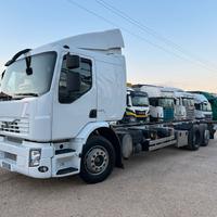 Volvo FE 320 Casse mobili con sponda