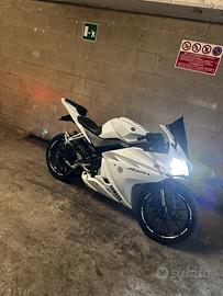 YAMAHA yzf R125