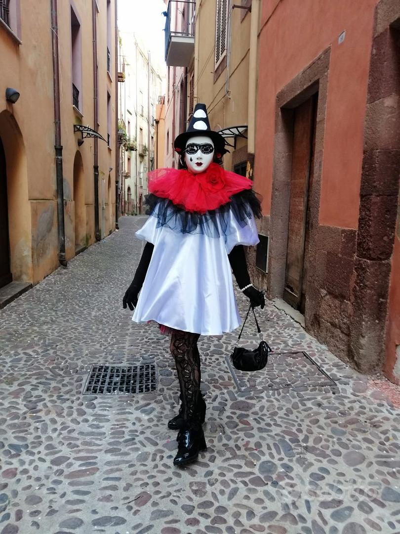 costume di carnevale - Abbigliamento e Accessori In vendita a Oristano