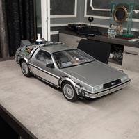 Hot Toys DeLorean Mark 2 scala 1/6