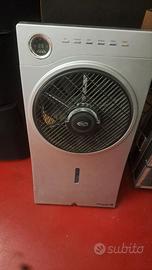 VENTILATORE A COLONNA CON NEBULIZZATORE