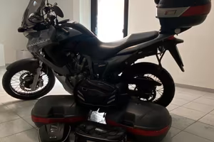 Honda Transalp  700 con accessori