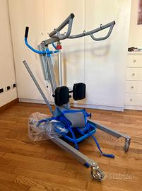 verticalizzatore elettrico per disabili con motore