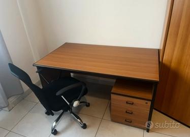 Scrivania da Ufficio con cassettiera + SEDIA