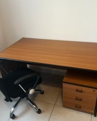 Scrivania da Ufficio con cassettiera + SEDIA